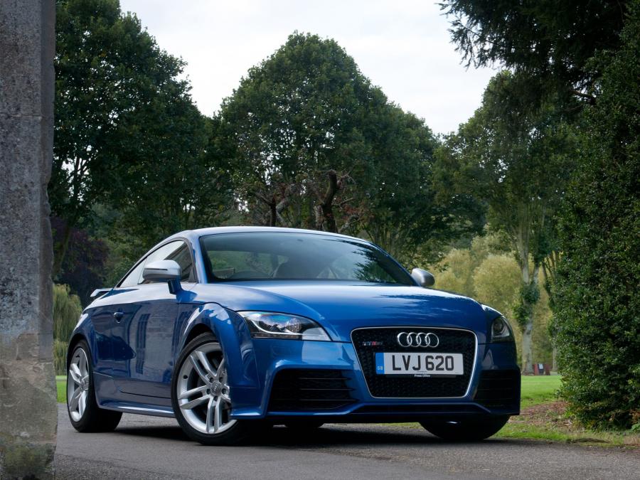  Audi TT RS Plus Coupe (8J) 2012 года  (UK) (фото 1 из 8)